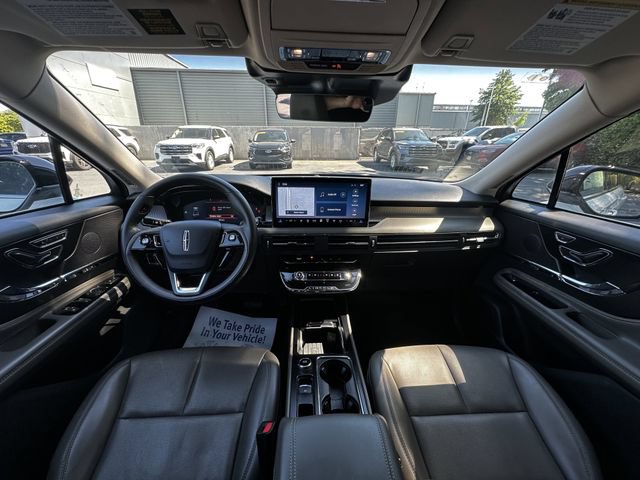 Certified 2023 Lincoln Corsair AWD w/ Equipment Group 101A image 3