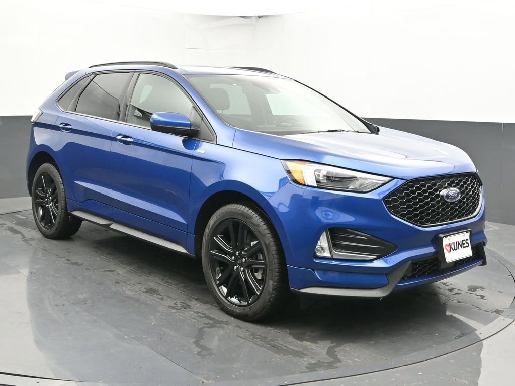 Used 2024 Ford Edge ST-Line image 3