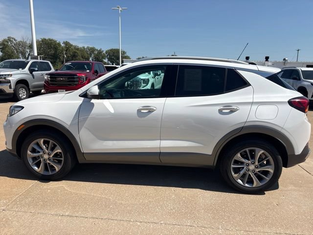 Used 2023 Buick Encore GX Essence w/ Experience Buick Package AWD/4WD image 6