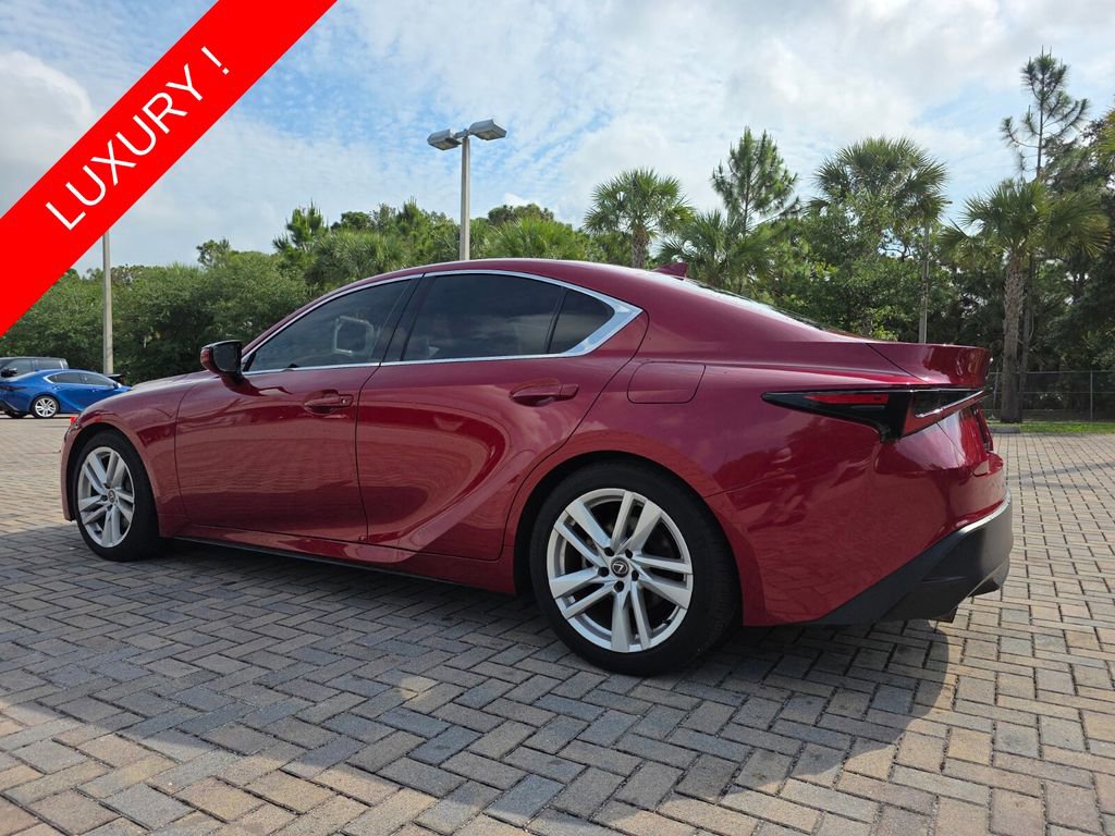 Used 2023 Lexus IS 300 w/ Comfort Package RWD image 9