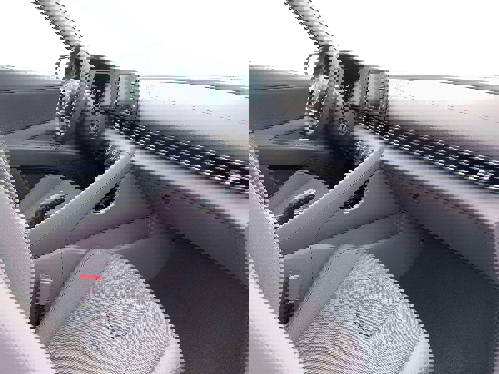 New 2026 Hyundai Elantra SE w/ Cargo Package image 15