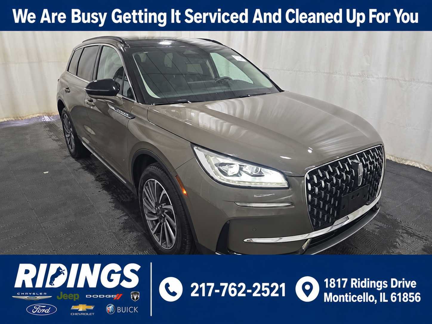 Used 2025 Lincoln Corsair Reserve w/ Rear Removable Package Tray