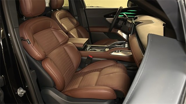 New 2026 Lincoln Nautilus Reserve image 10