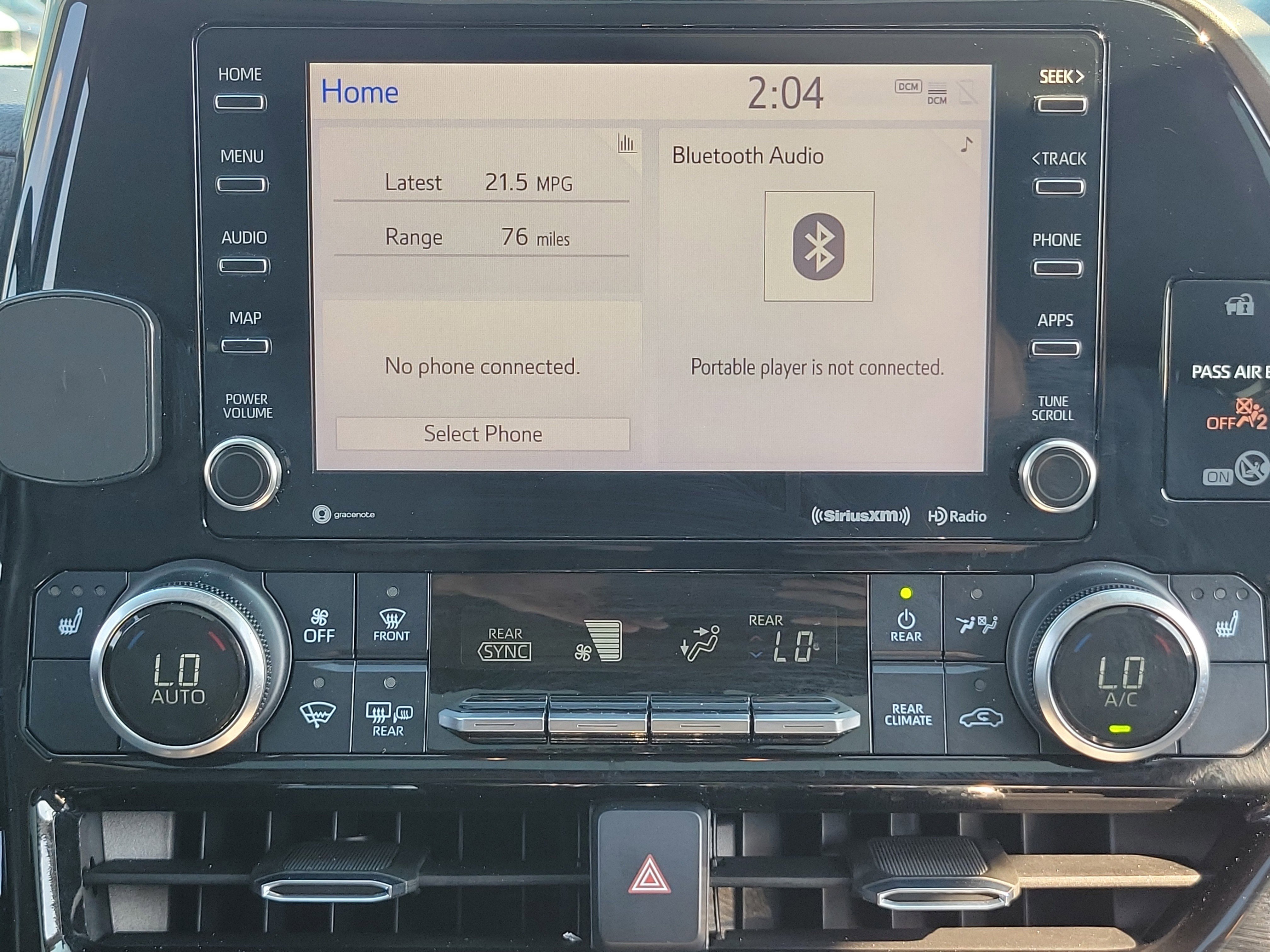 Used 2020 Toyota Highlander XLE image 17