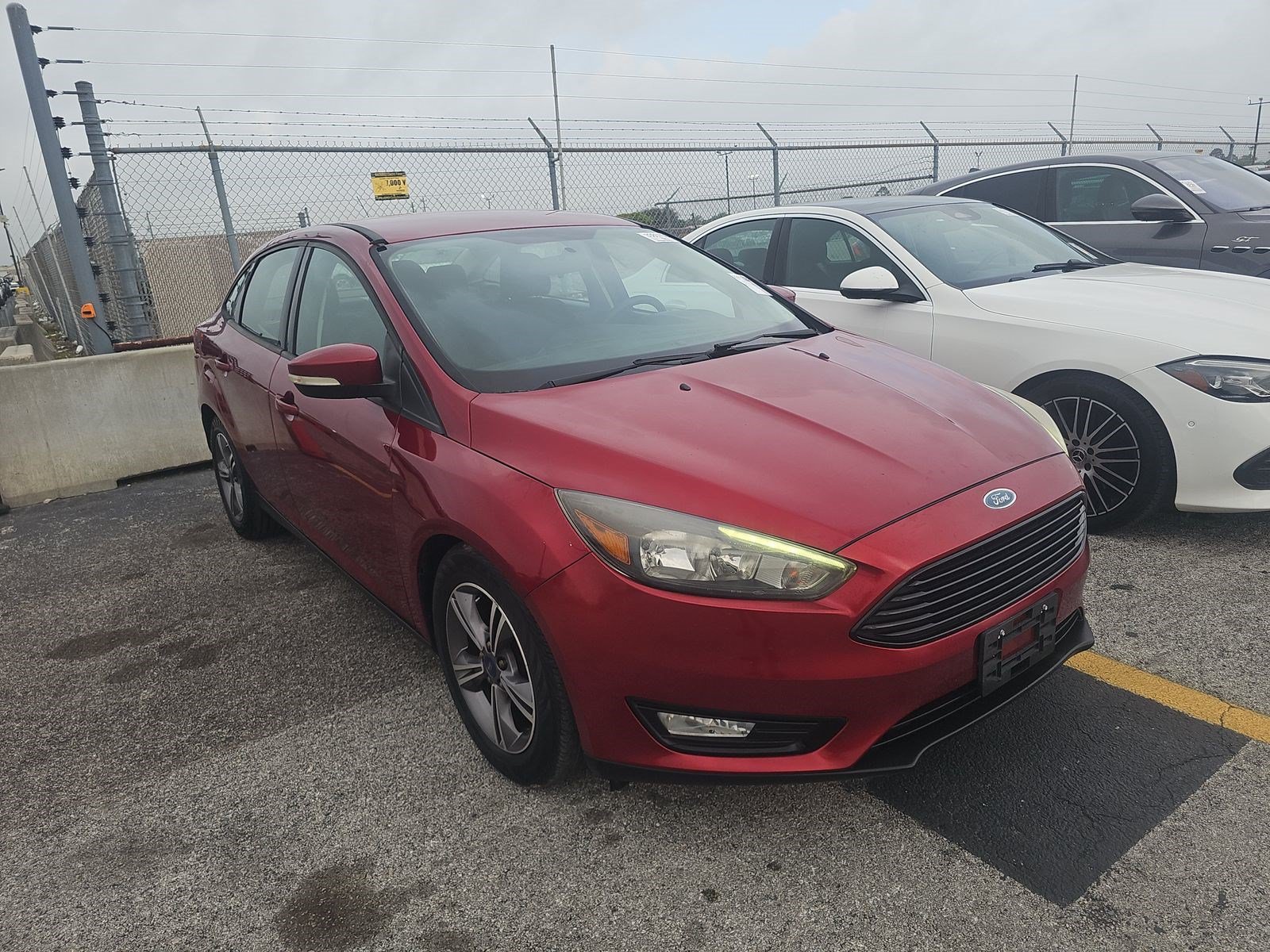 Used 2017 Ford Focus SE FWD image 4