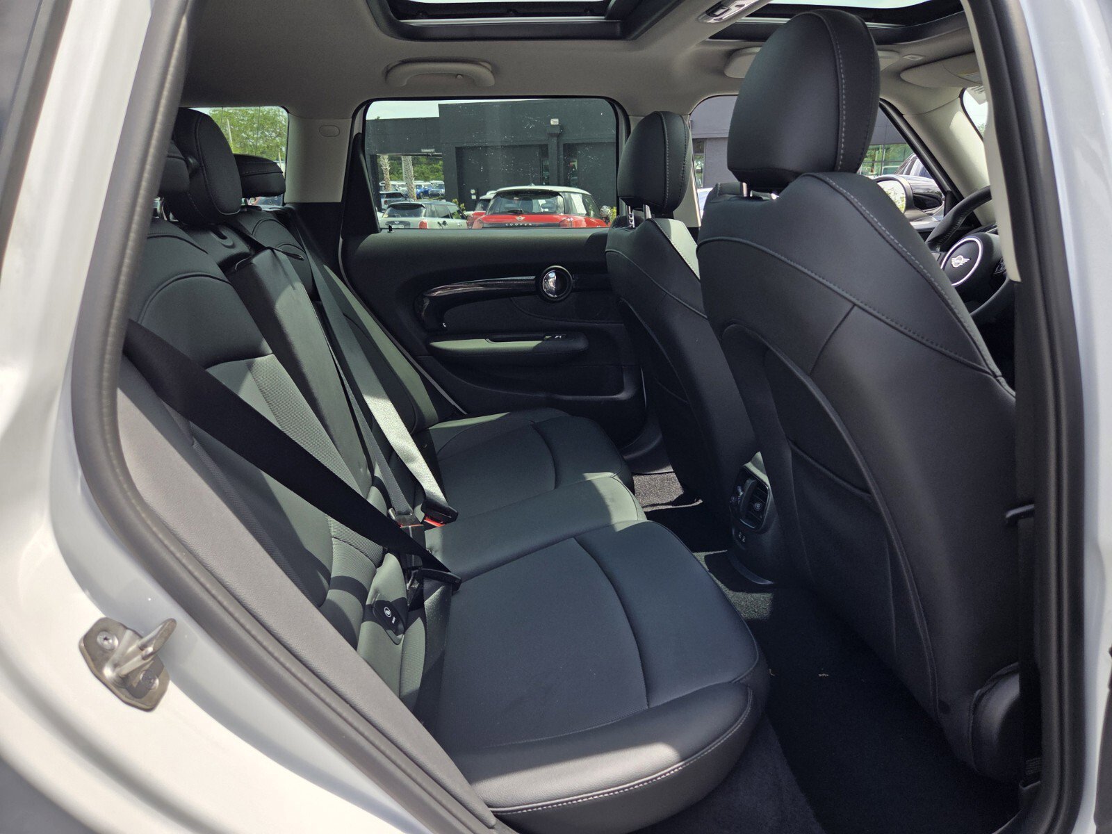 Used 2024 MINI Cooper Clubman S image 16