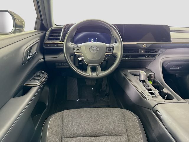 Certified 2023 Toyota Crown w/ Carpet Mat Package (TMS) AWD/4WD image 26