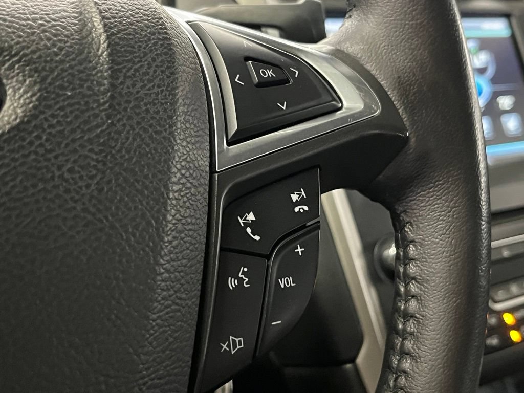 Used 2016 Ford Fusion SE w/ Equipment Group 202A FWD image 21