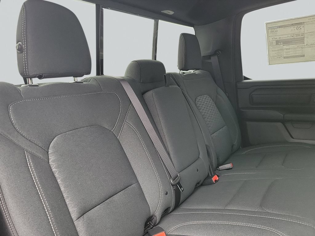 New 2026 RAM 1500 Express AWD/4WD image 22