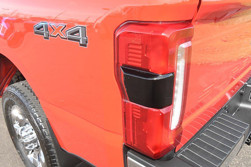 Used 2023 Ford F250 Lariat w/ Lariat Ultimate Package image 31