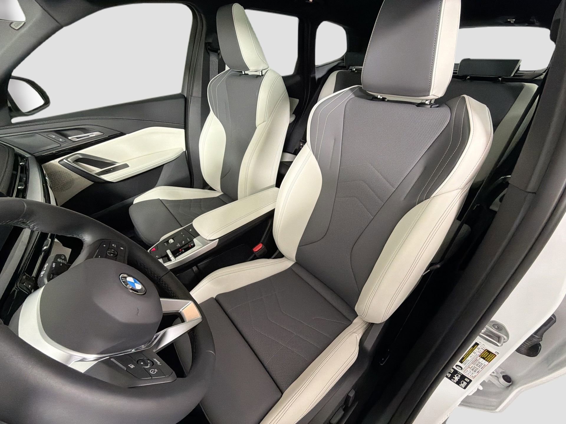 New 2026 BMW X1 xDrive28i w/ Convenience Package image 19