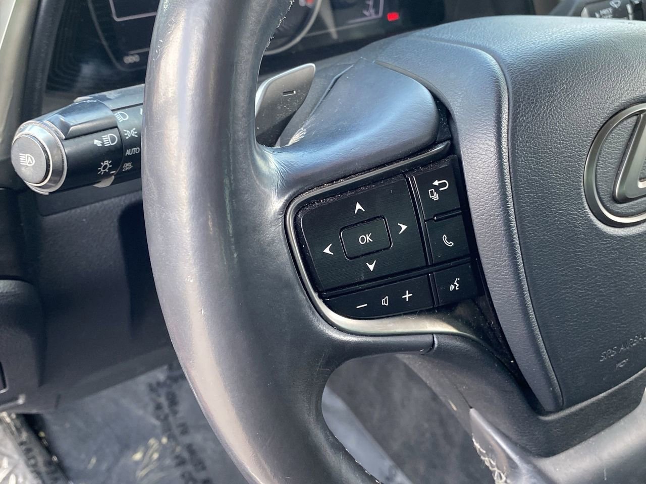 Used 2019 Lexus ES 350 F Sport w/ Accessory Package 2 image 23