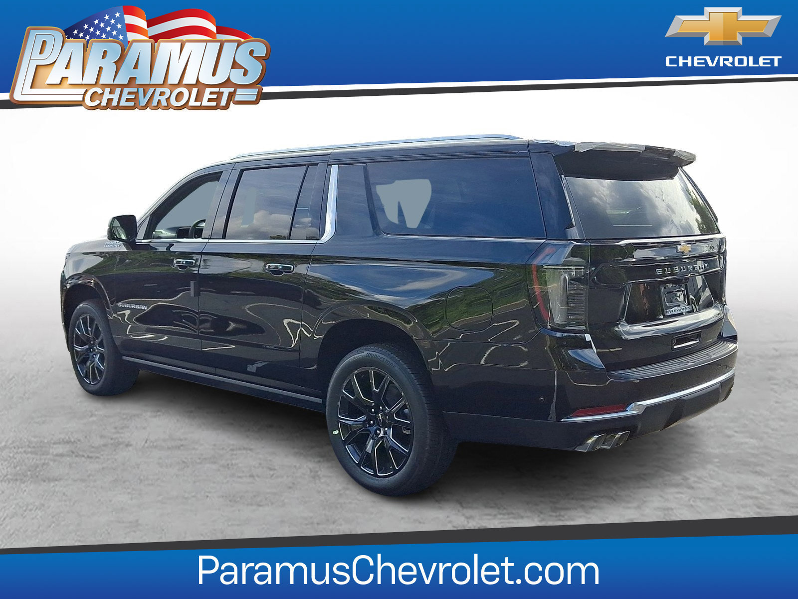 New 2026 Chevrolet Suburban High Country AWD/4WD image 3