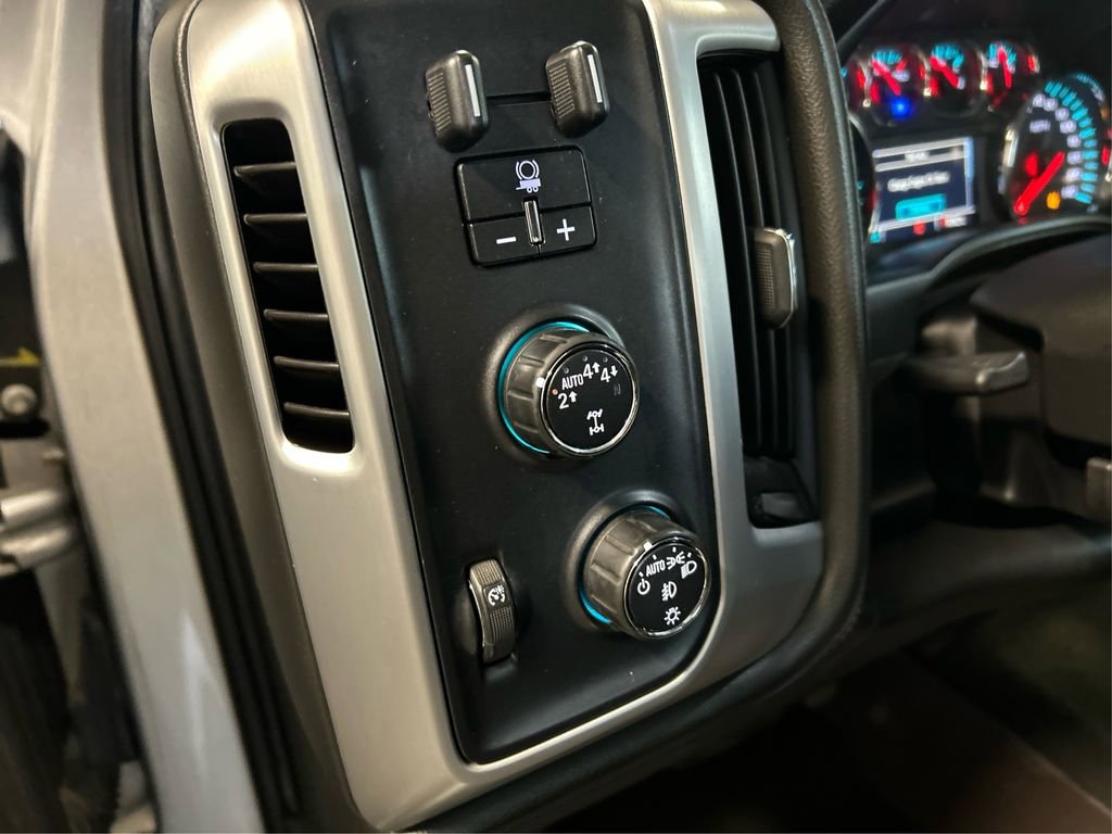 Used 2017 GMC Sierra 1500 SLE w/ SLE Value Package image 37