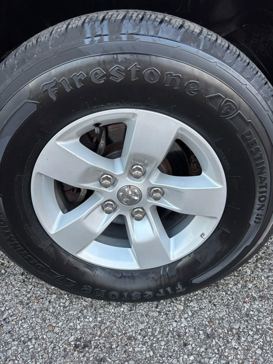 Used 2021 RAM 1500 Classic SLT AWD/4WD image 24