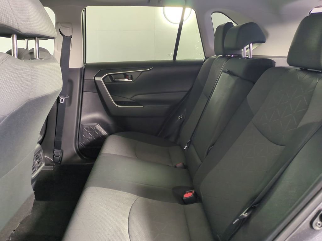 Used 2021 Toyota RAV4 XLE image 16