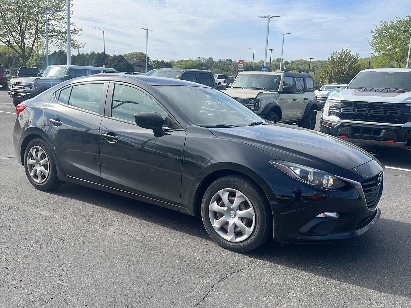 Used 2015 MAZDA MAZDA3 i Sport FWD image 2
