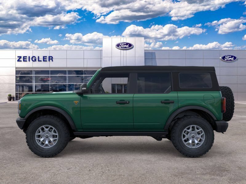 New 2025 Ford Bronco Badlands AWD/4WD image 3