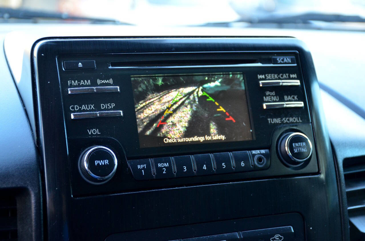 Used 2014 Nissan Titan SV w/ SV Value Truck Package image 19