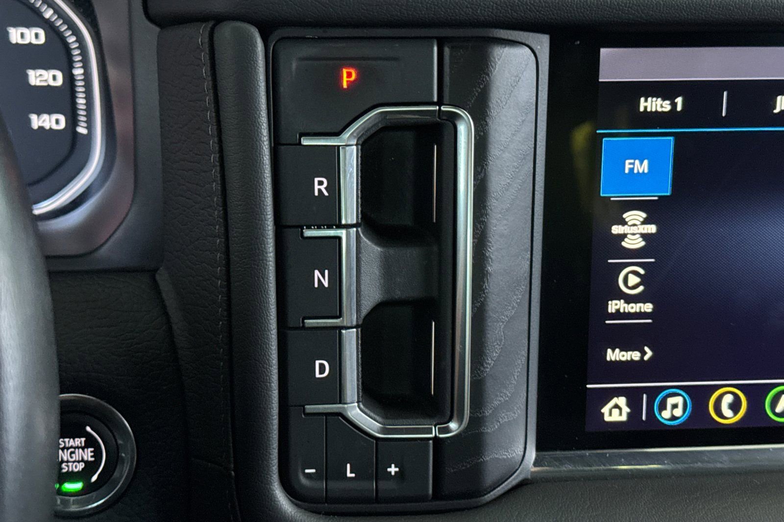 Used 2021 GMC Yukon XL Denali w/ Denali Premium Package image 24