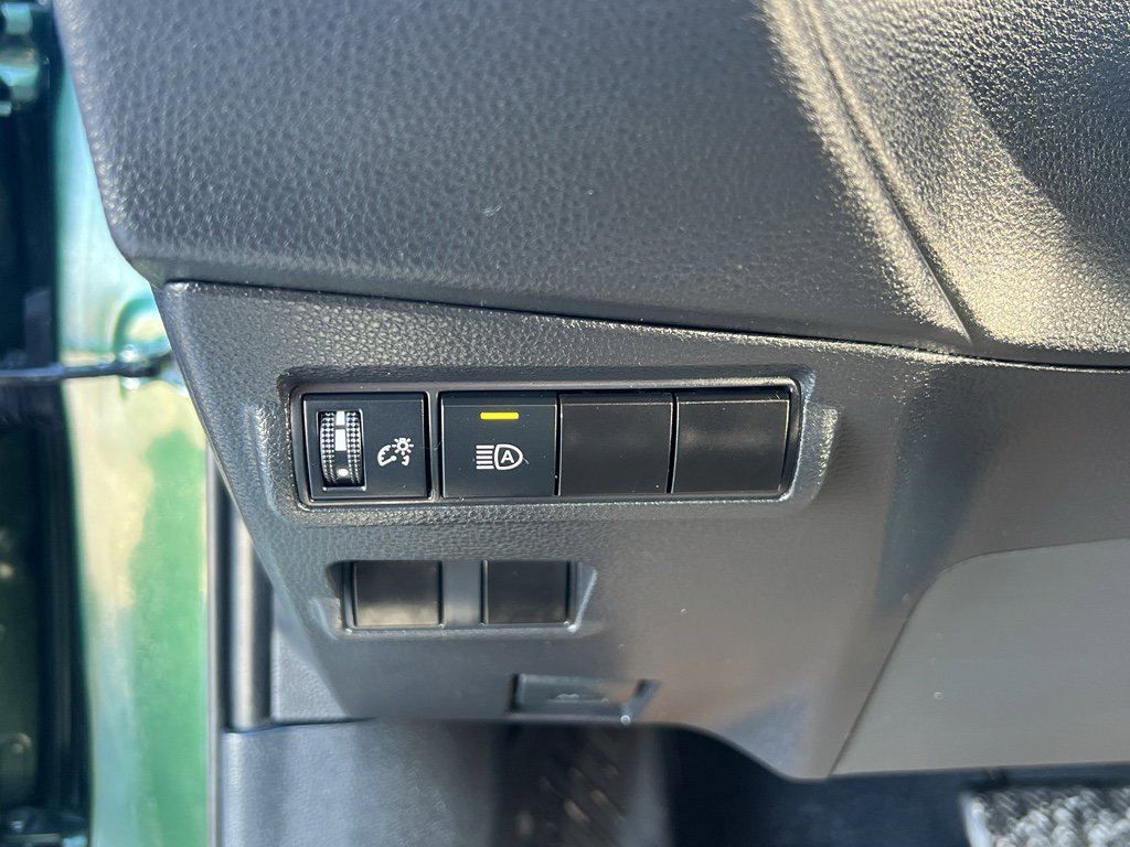 Used 2024 Toyota Corolla Cross LE image 14