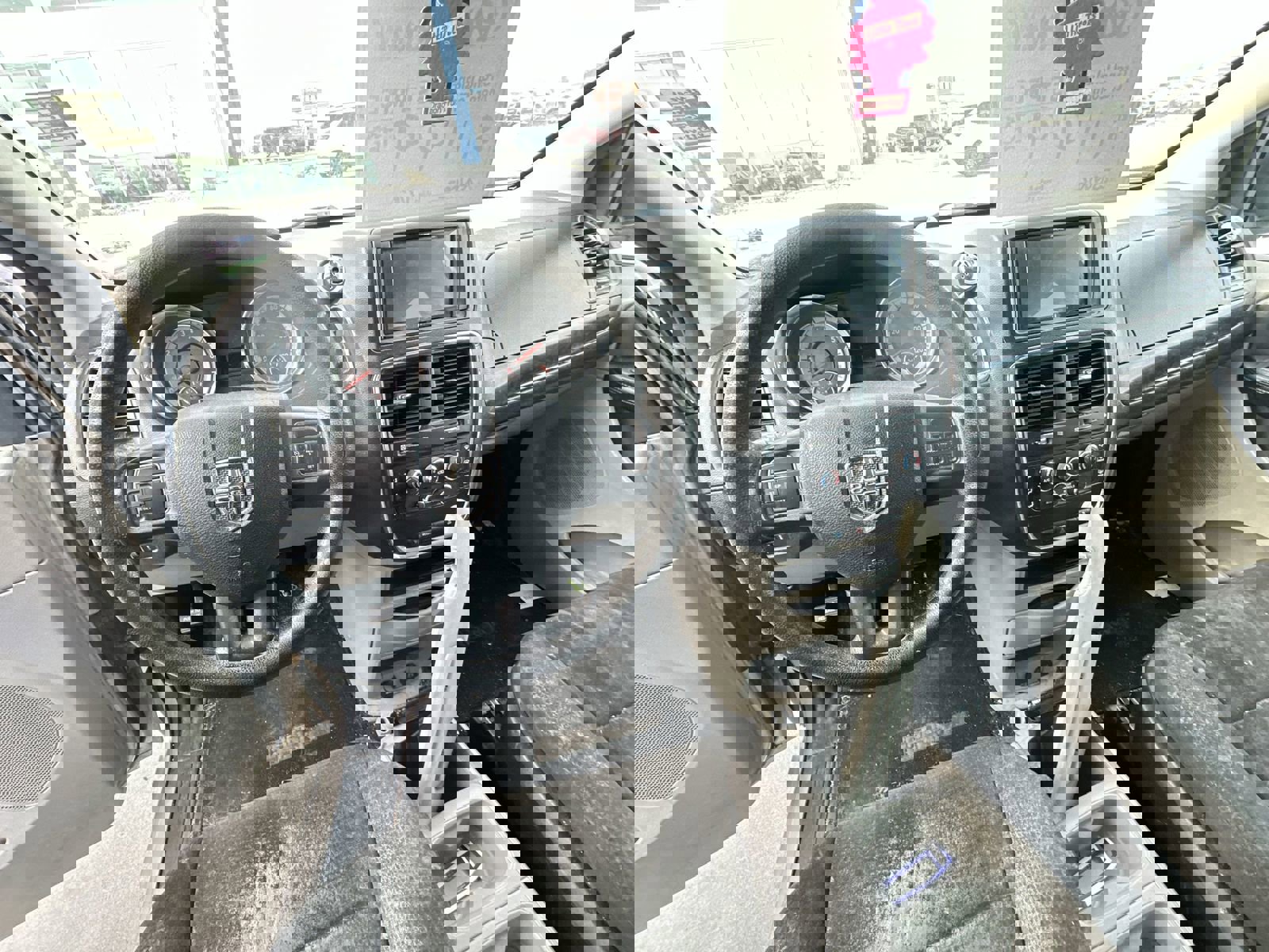 Used 2013 Dodge Grand Caravan SE image 11