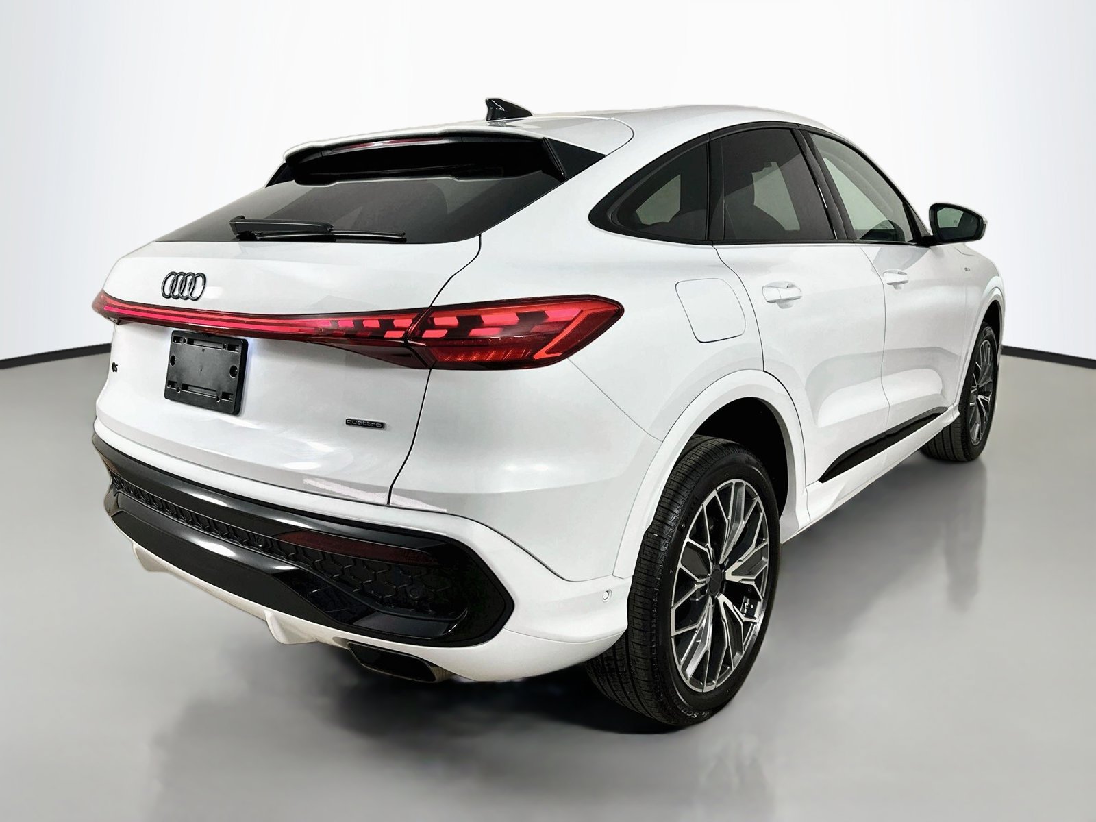 New 2026 Audi Q5 Premium Plus AWD/4WD image 5