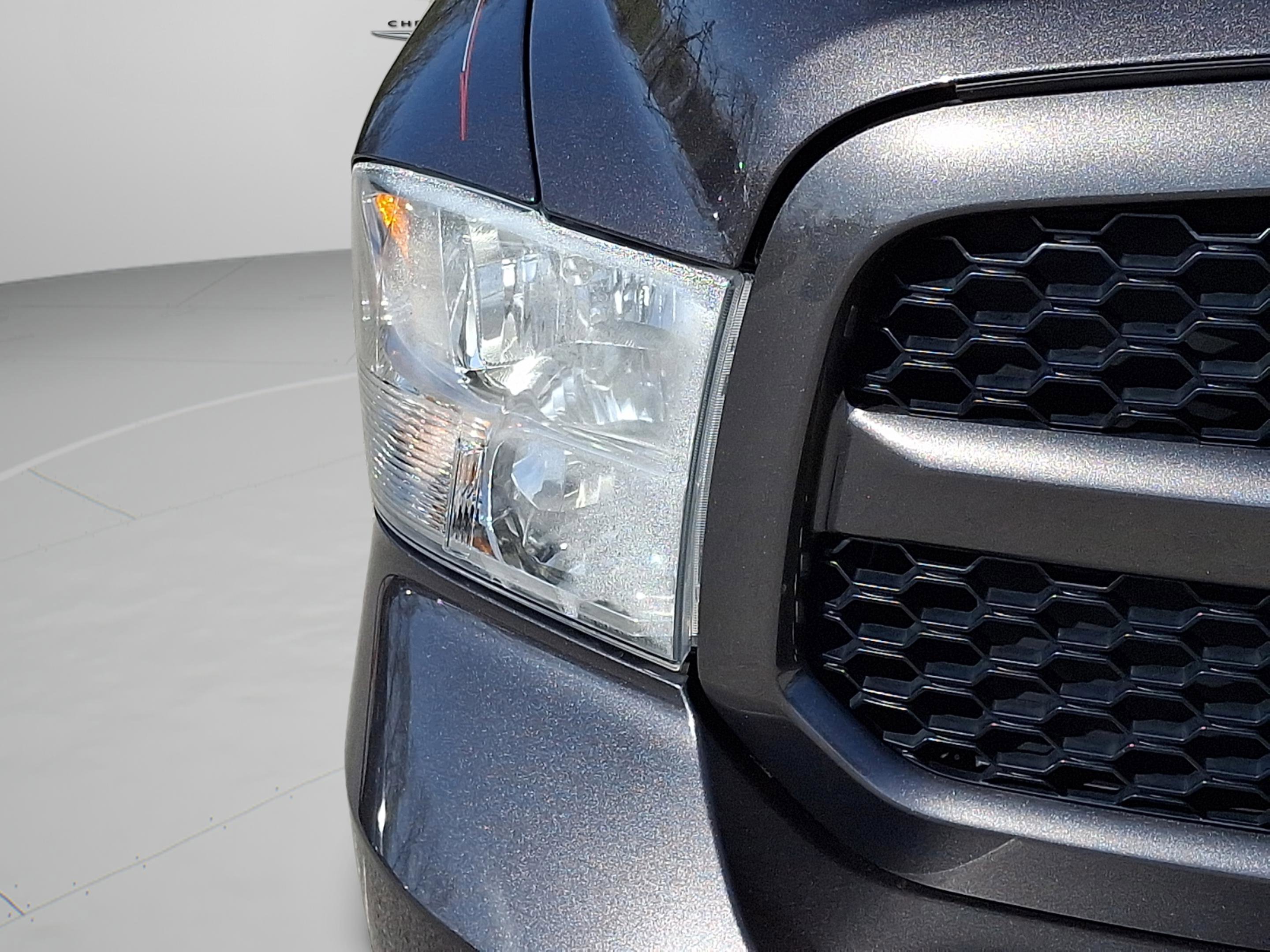 Certified 2022 RAM 1500 Express AWD/4WD image 26