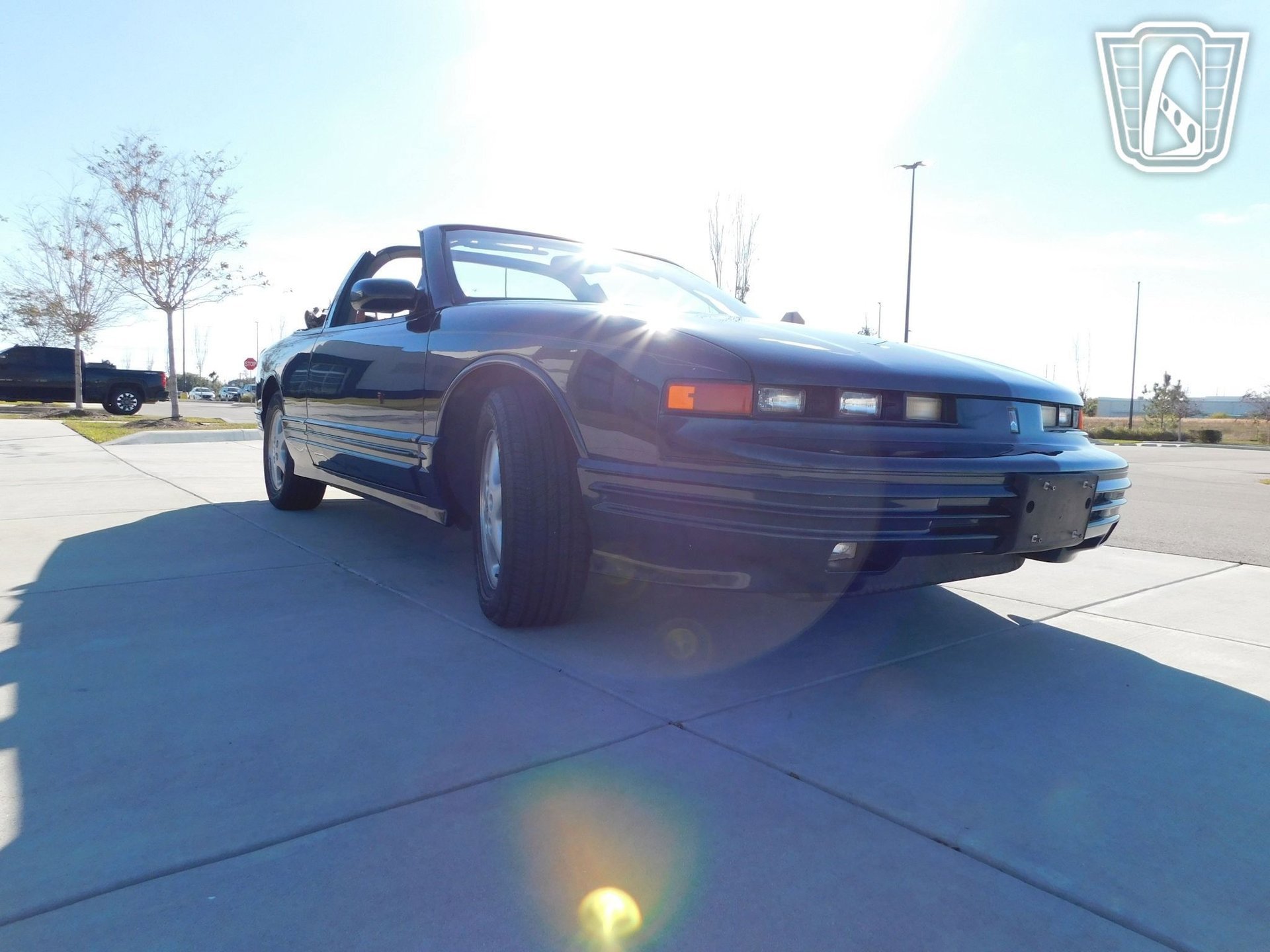 Used 1995 Oldsmobile Cutlass Supreme Convertible image 10