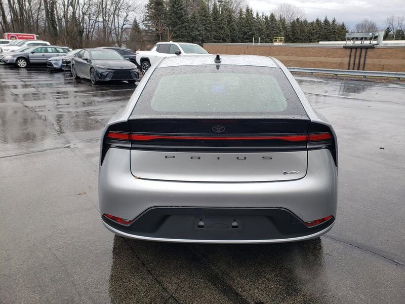 New 2026 Toyota Prius LE image 5