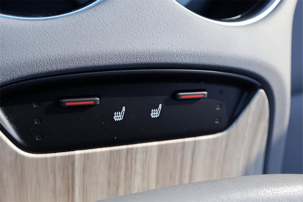 Certified 2024 Toyota Venza XLE image 21