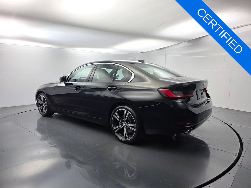 Certified 2024 BMW 330i Sedan w/ Convenience Package RWD image 4