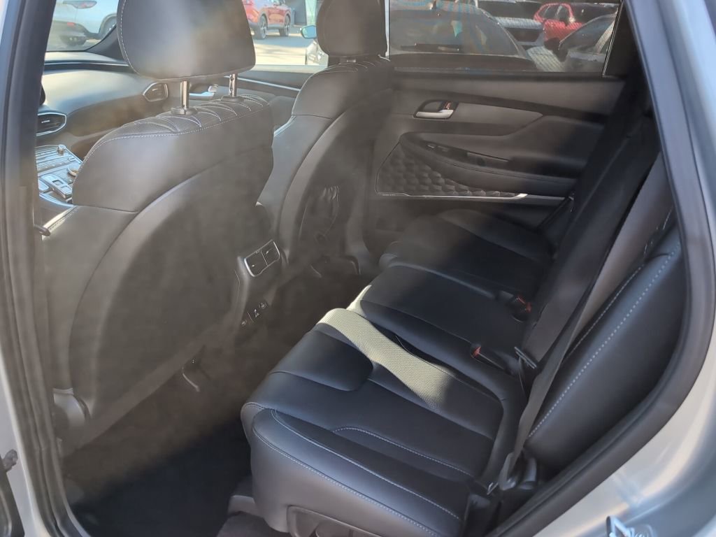 Used 2023 Hyundai Santa Fe Calligraphy image 14