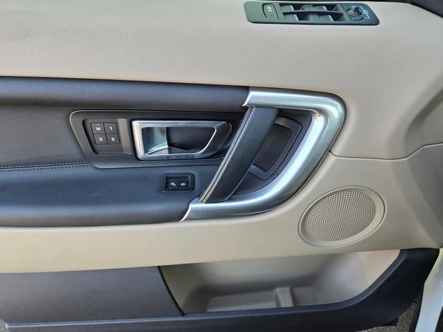 Used 2018 Land Rover Discovery Sport HSE image 15