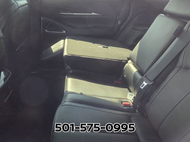 Used 2023 INFINITI QX60 Sensory w/ Vision Package FWD image 11
