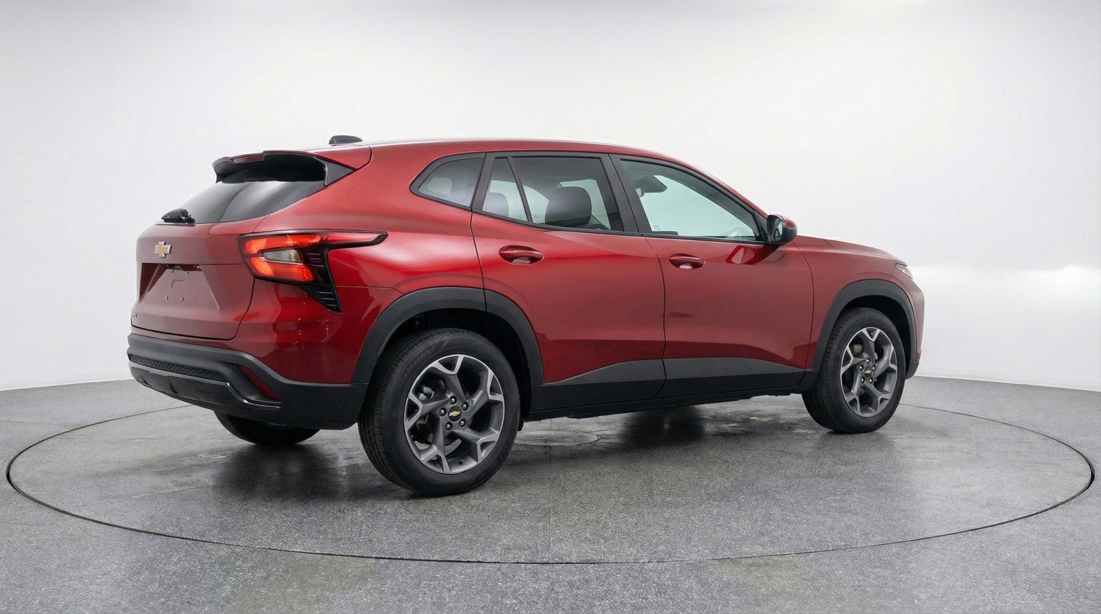 Used 2025 Chevrolet Trax LT image 9