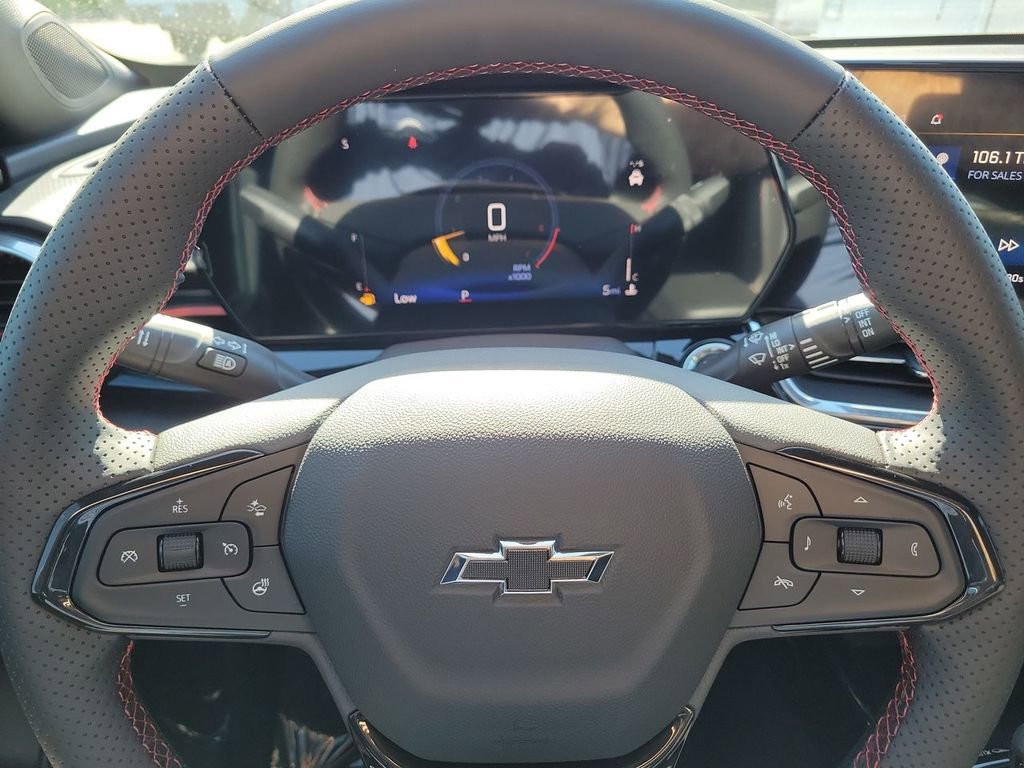 New 2026 Chevrolet Trax RS w/ Sunroof Package image 3