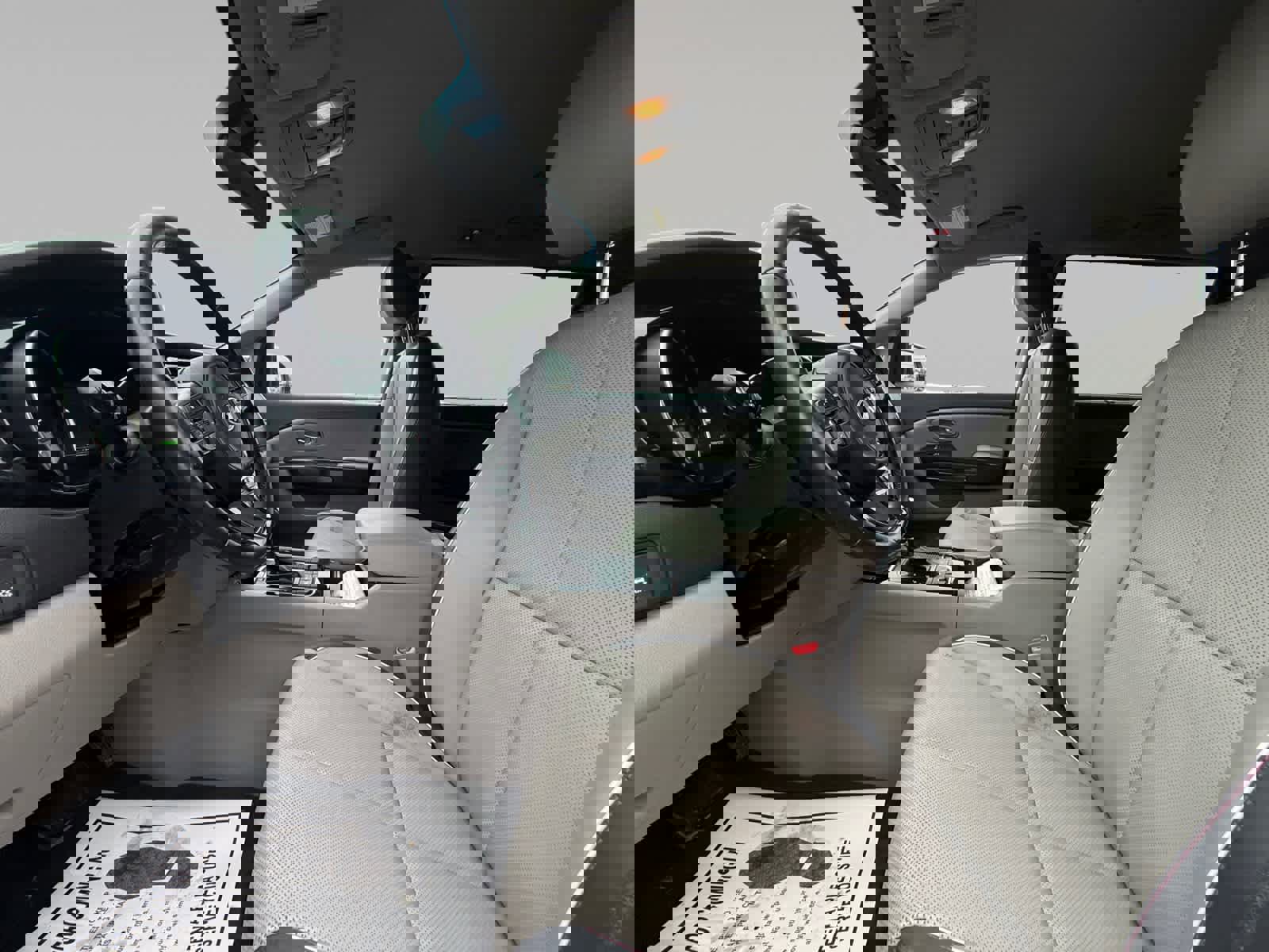 Used 2015 Kia Sedona SX image 9