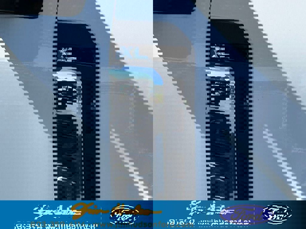 New 2026 Ford F250 XL w/ XL Chrome Package image 8