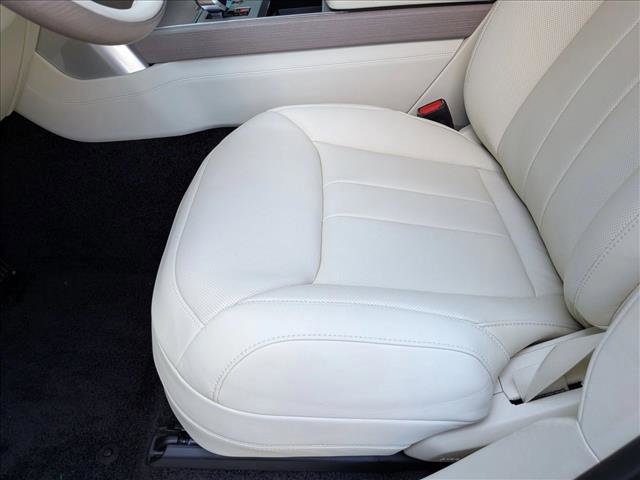 New 2026 Land Rover Range Rover SE image 4