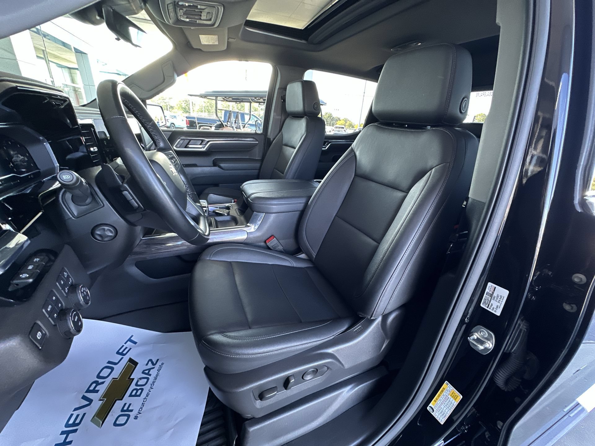 Certified 2025 Chevrolet Silverado 1500 LTZ AWD/4WD image 20