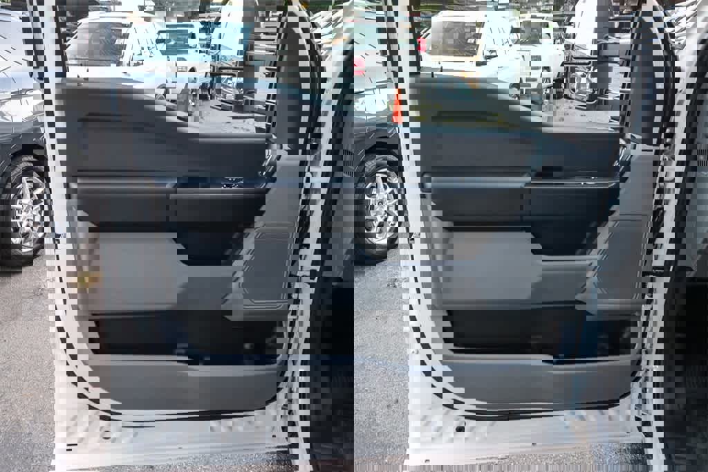 New 2026 Ford F250 XL w/ XL Chrome Package image 21