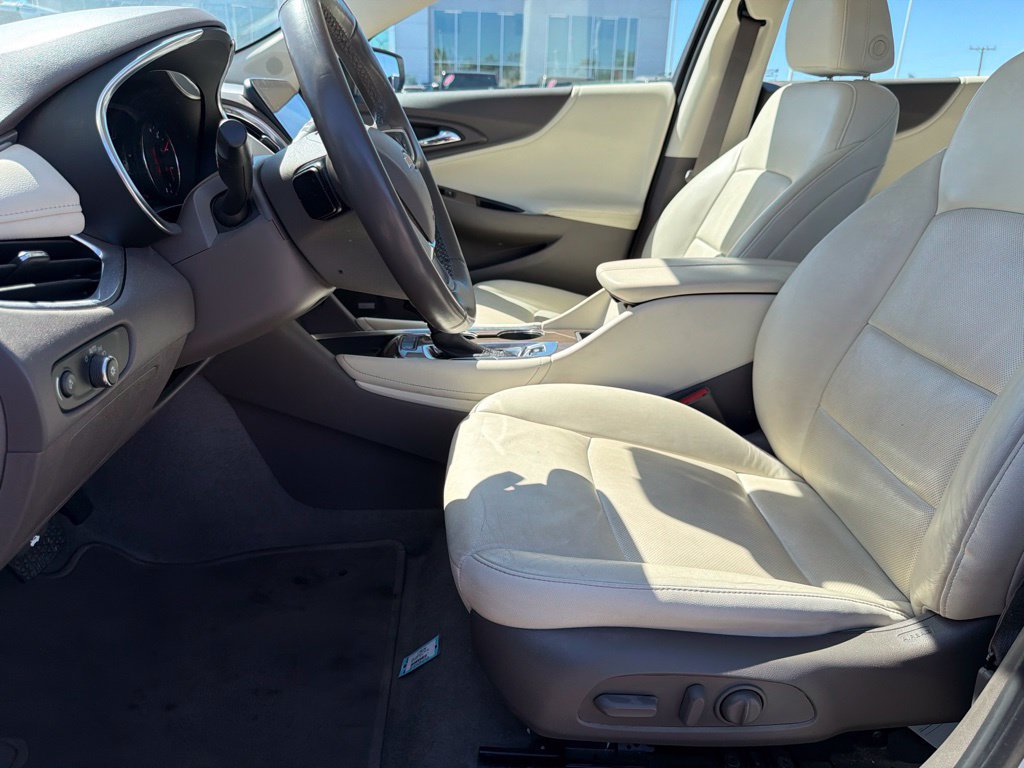 Used 2024 Chevrolet Malibu LT FWD image 22