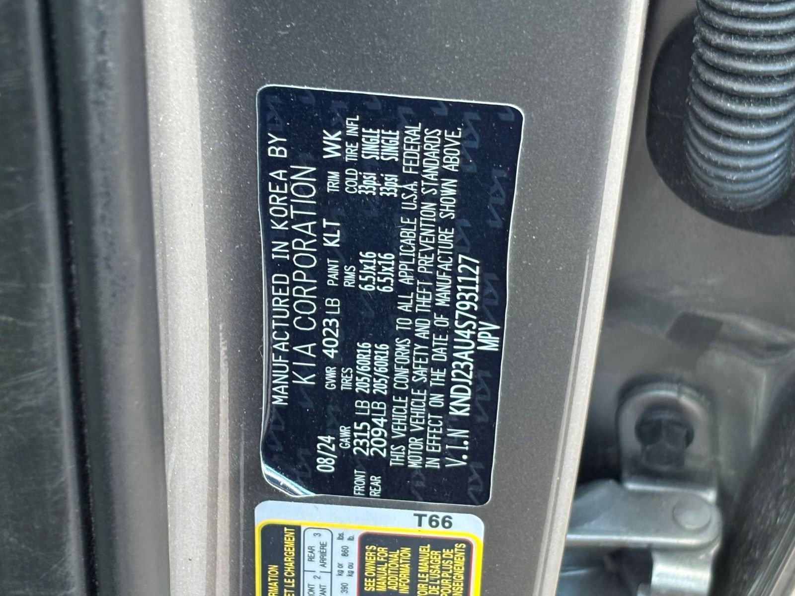 Used 2025 Kia Soul LX w/ LX Technology Package FWD image 10