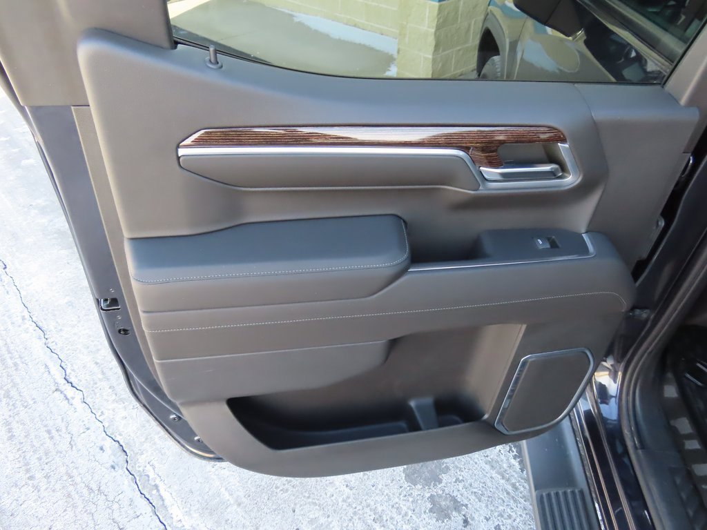 Certified 2022 GMC Sierra 1500 Elevation w/ LPO, Elevation Black Package image 32