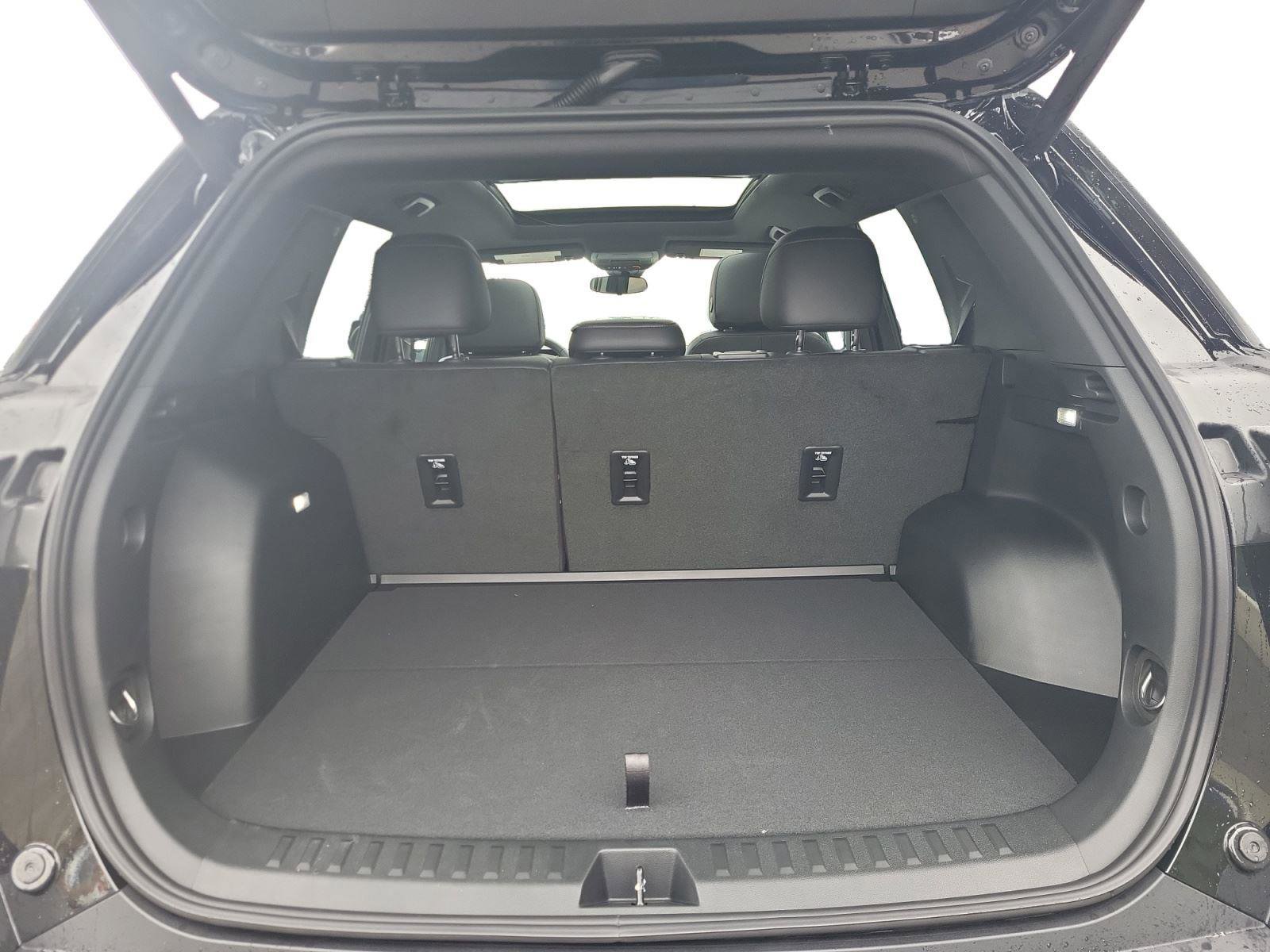 New 2026 Chevrolet Equinox ACTIV w/ Convenience Package III image 23