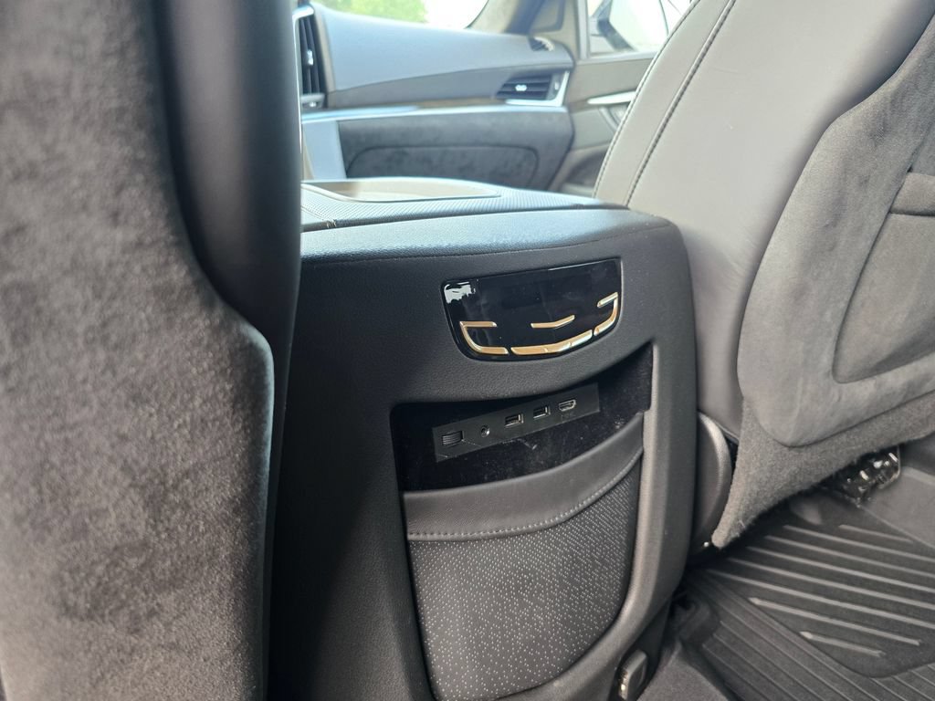 Used 2020 Cadillac Escalade Platinum AWD/4WD image 15