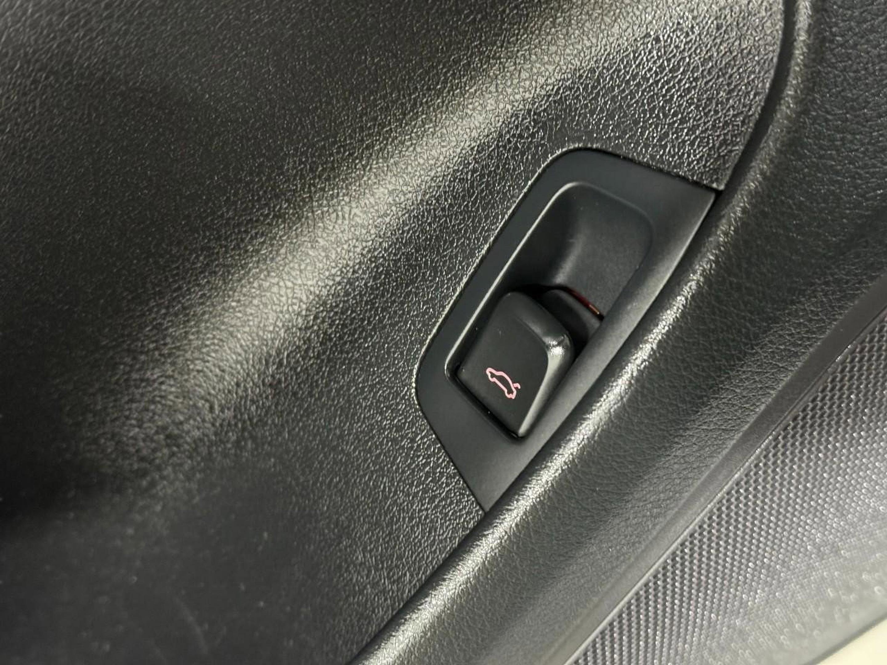 Used 2018 Audi Q3 2.0T Premium Plus image 22