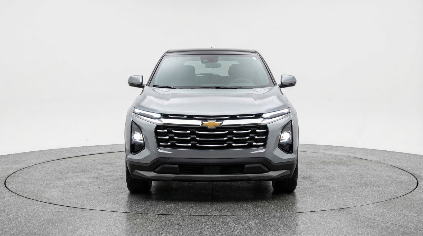 Used 2025 Chevrolet Equinox LT image 2
