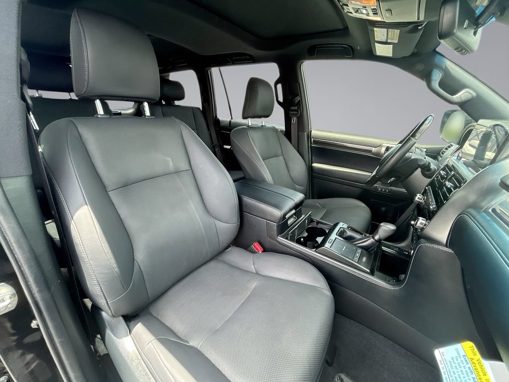 Used 2023 Lexus GX 460 Premium AWD/4WD image 16